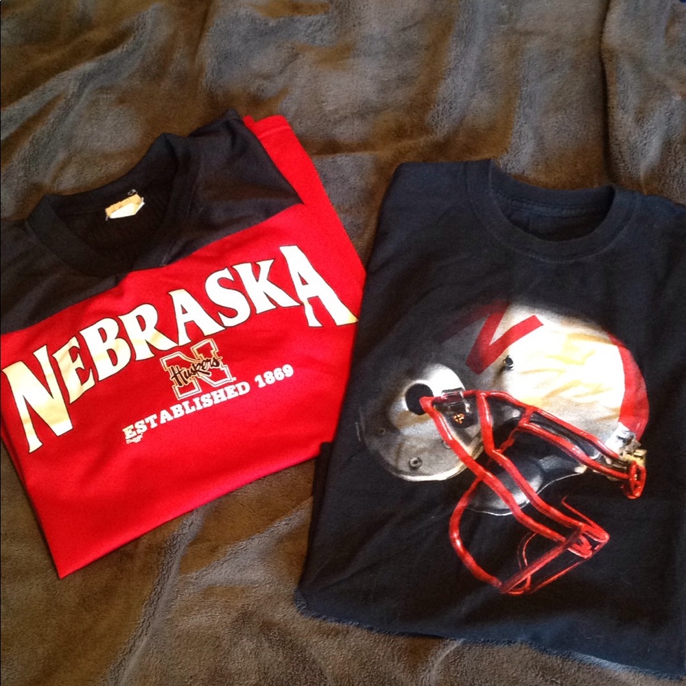 🏈 Nebraska Huskers T's 🏈